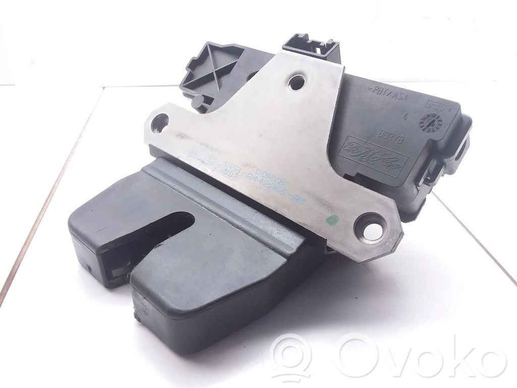 Volvo V50 Tailgate/trunk/boot lock/catch/latch 