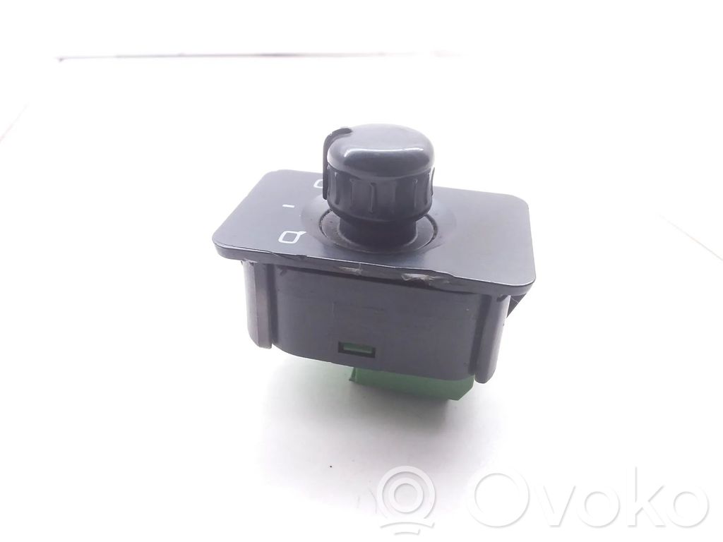 Audi A6 Allroad C5 Wing mirror switch 
