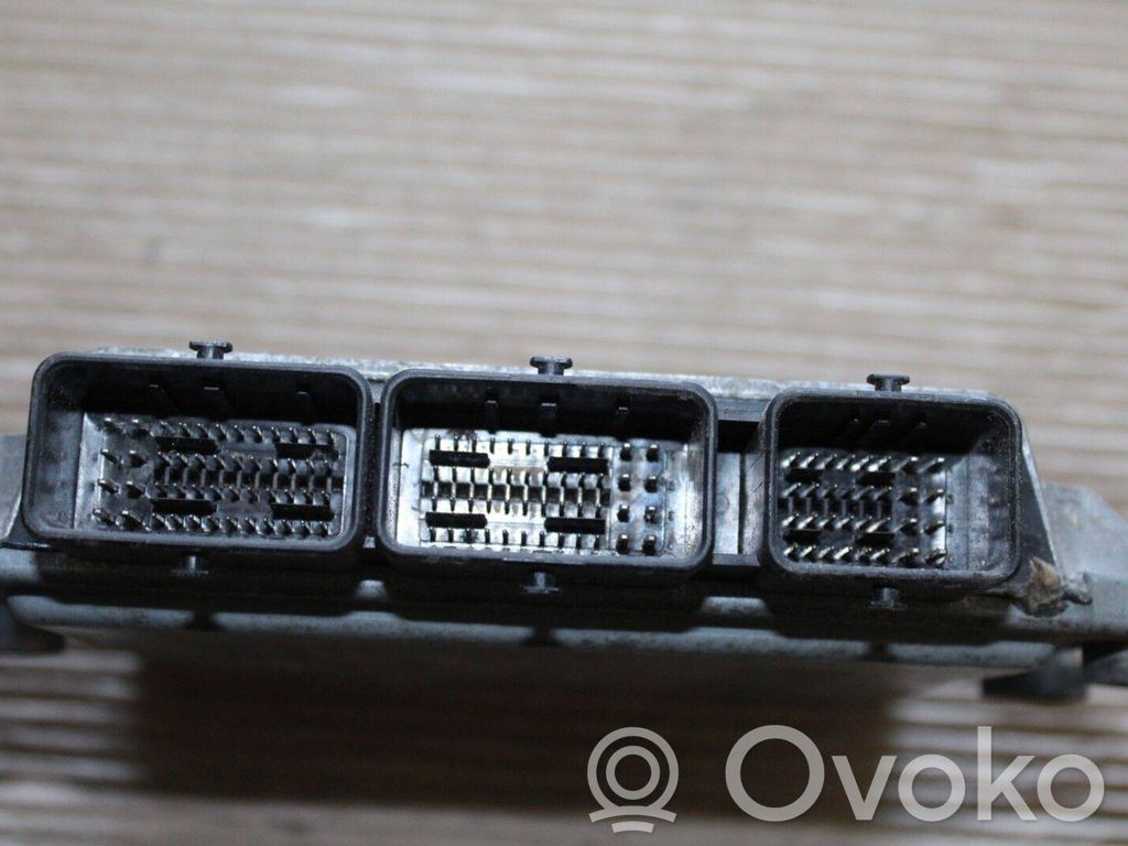 Peugeot 407 Engine control unit/module 