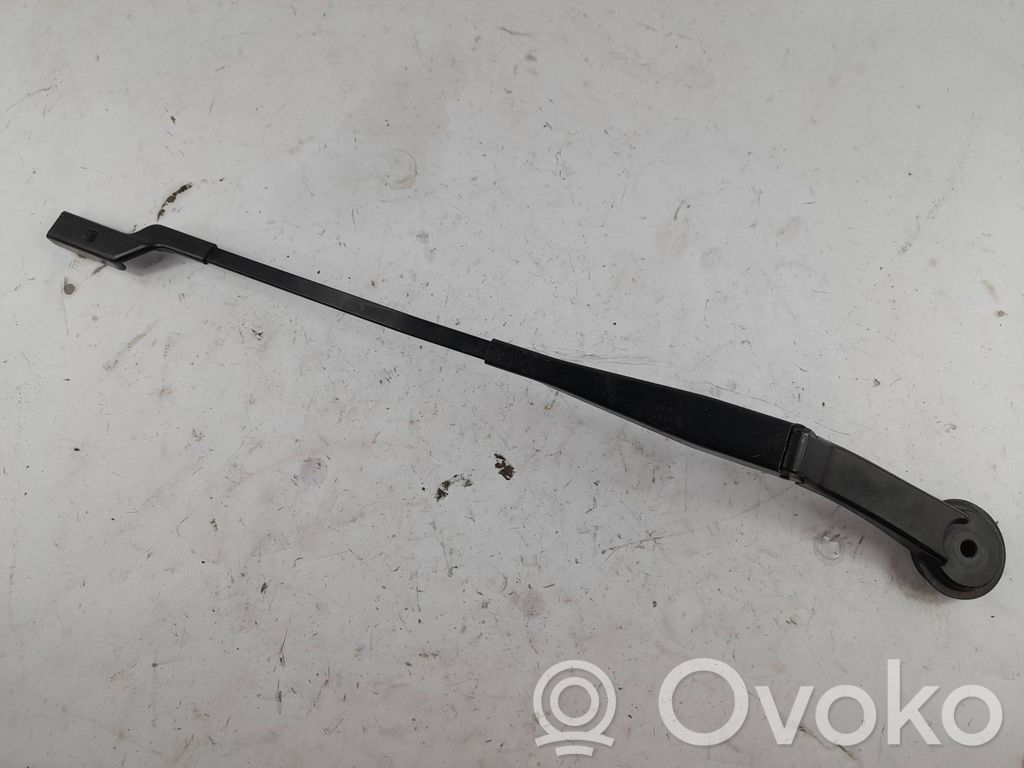 Ford Focus Front wiper blade arm 