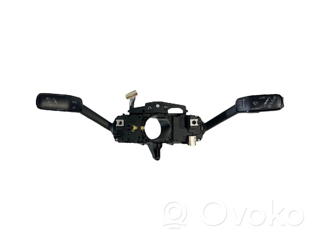 Skoda Octavia Mk3 (5E) Wiper turn signal indicator stalk/switch 
