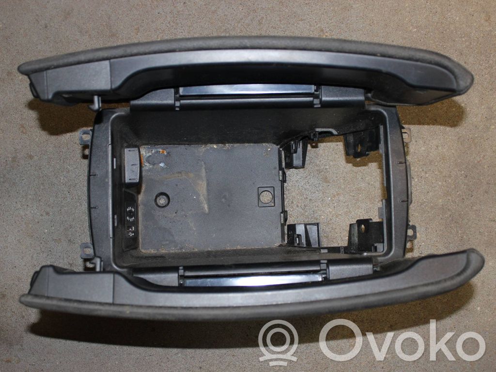 BMW X5 F15 Podłokietnik tunelu środkowego 