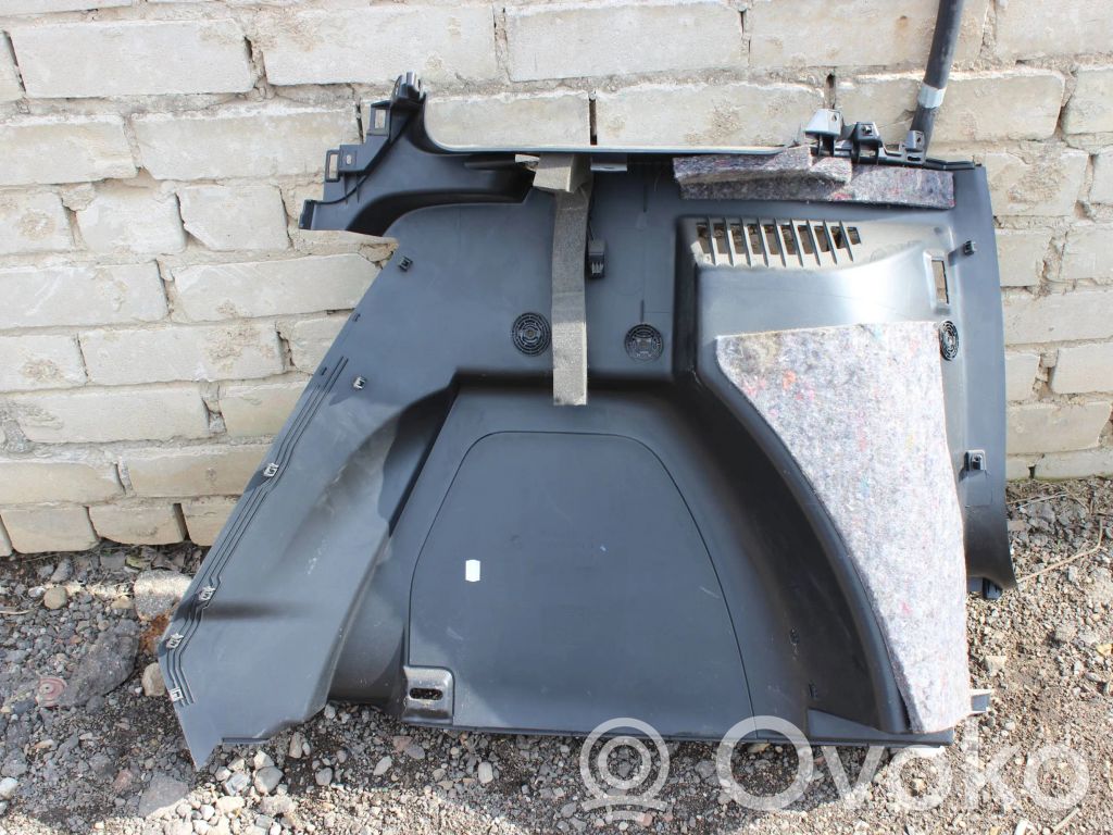 Skoda Yeti (5L) Trunk/boot lower side trim panel 