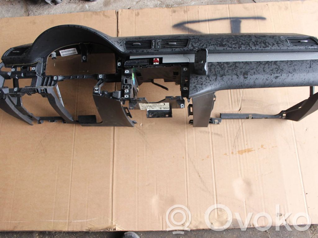Volkswagen PASSAT B6 Panel de instrumentos 