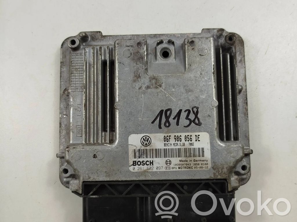 Volkswagen Golf V Engine control unit/module 