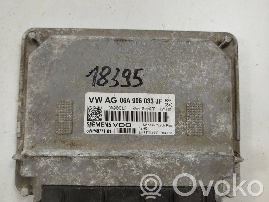 Volkswagen Golf VI Engine control unit/module 