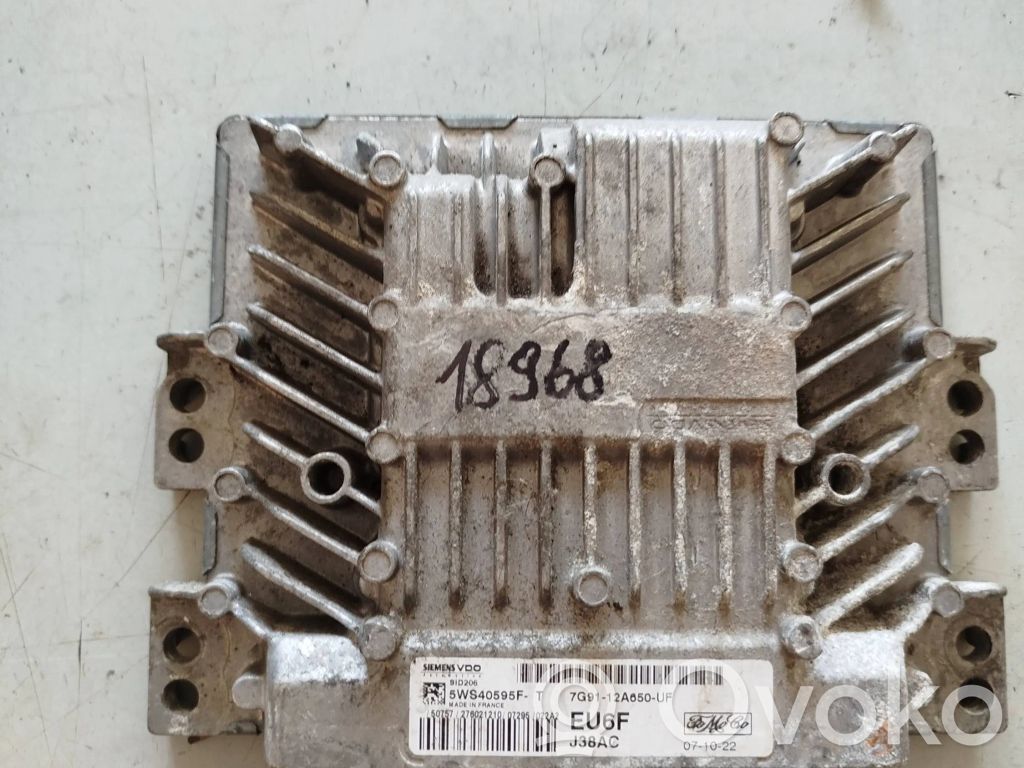 Ford Fiesta Engine control unit/module 
