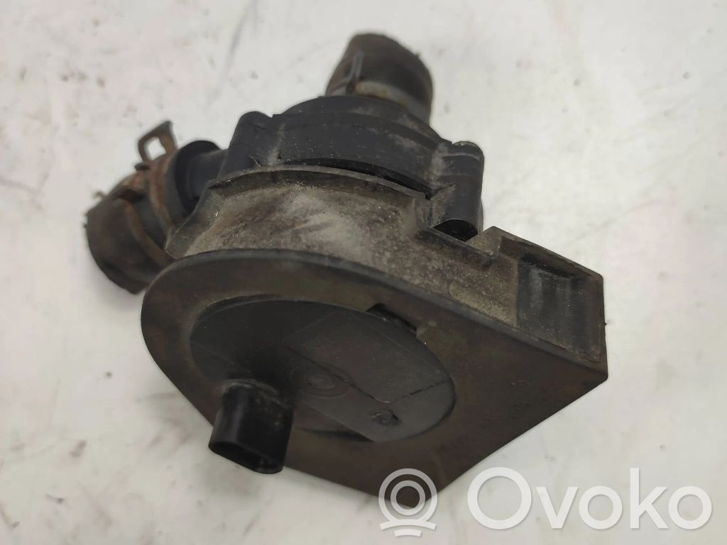Volkswagen Golf VII Pompa cyrkulacji / obiegu wody 