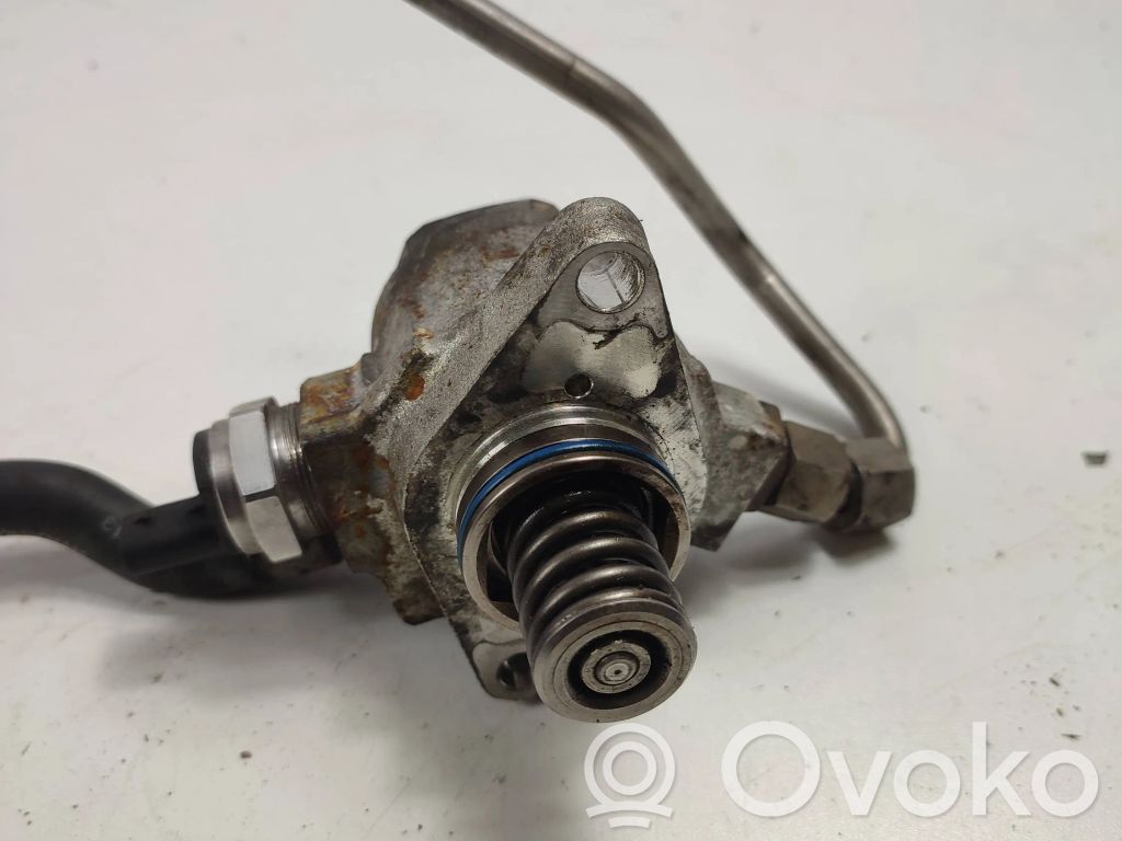 Volkswagen Golf VII Bomba de alta presión de inyección de combustible 