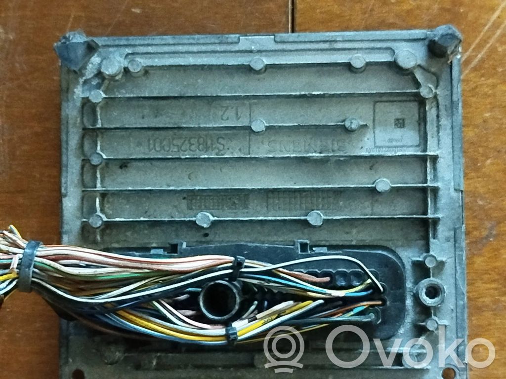 Engine control unit/module   4S6112A650NB,S120977013C