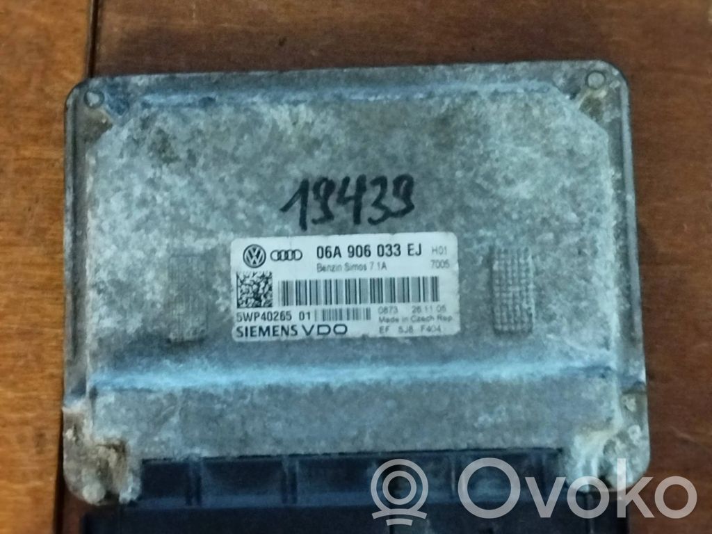 Audi A6 S6 C6 4F Engine control unit/module 