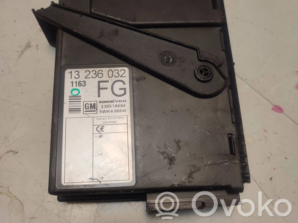 Opel Meriva A Comfort/convenience module 