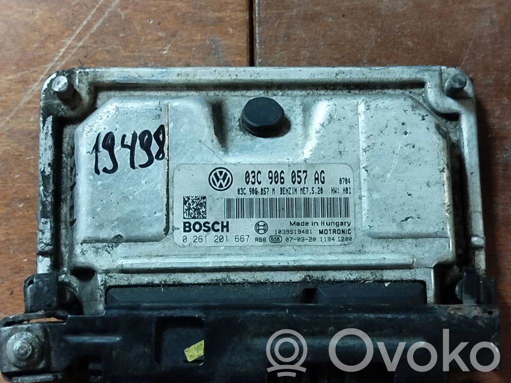 Volkswagen Polo IV 9N3 Engine control unit/module 