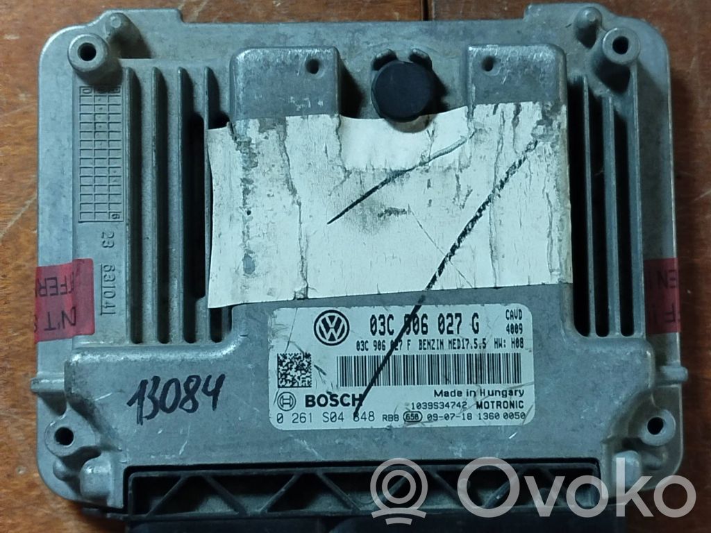 Volkswagen Golf VI Engine control unit/module 