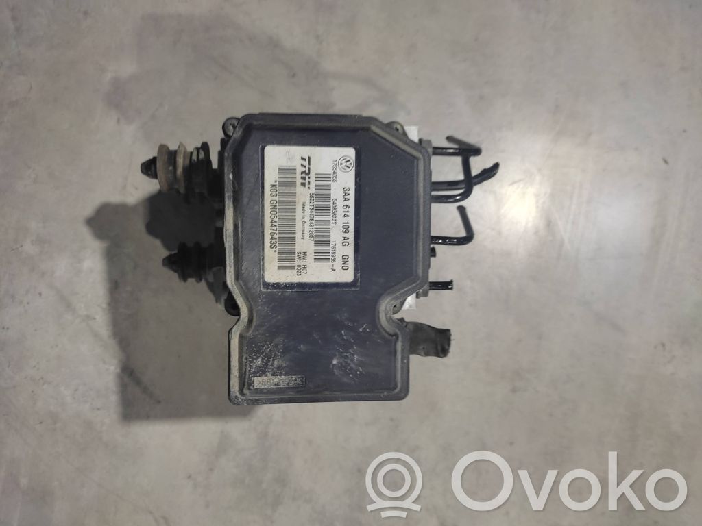 Volkswagen PASSAT B7 ABS-pumppu 