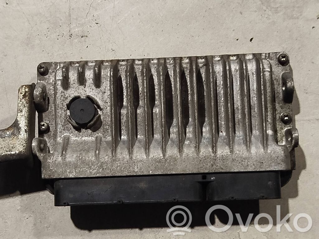 Toyota Yaris Engine control unit/module 