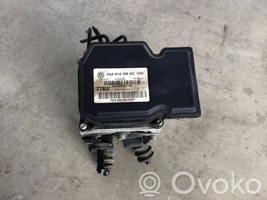 Volkswagen PASSAT B7 Pompa ABS 