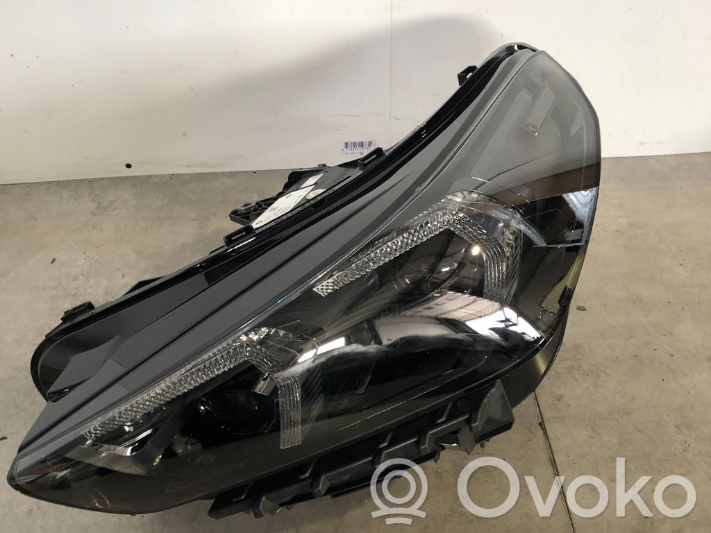 BMW X1 U11 Scheinwerfer 