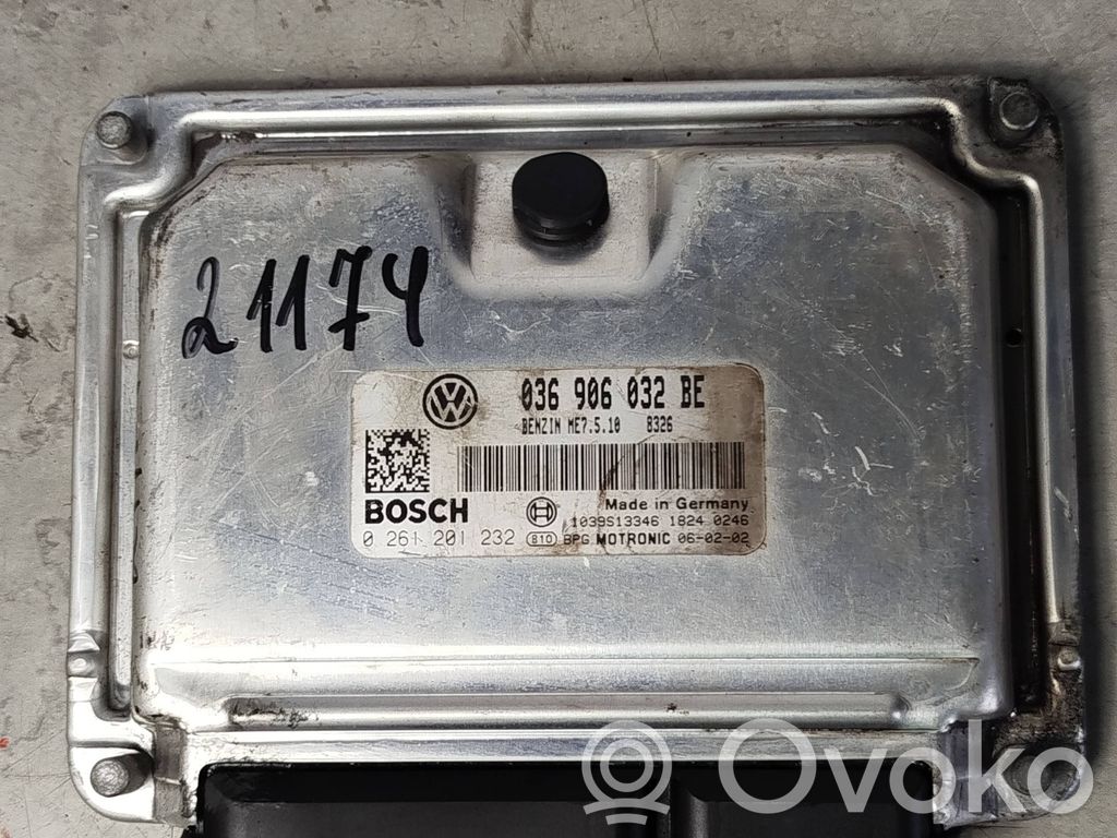 Volkswagen Golf V Engine control unit/module 
