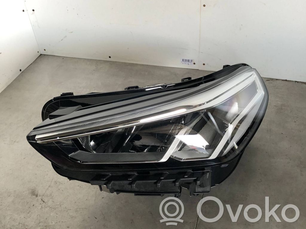 BMW X1 U11 Scheinwerfer 