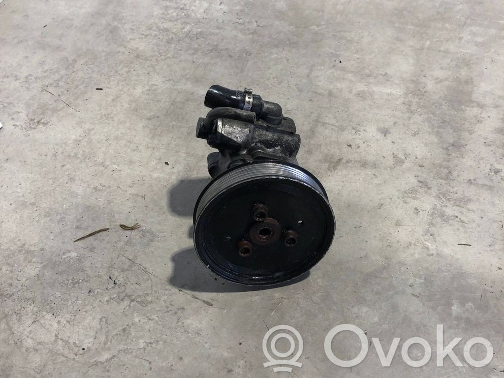 Audi A4 Allroad B8 Power steering pump 