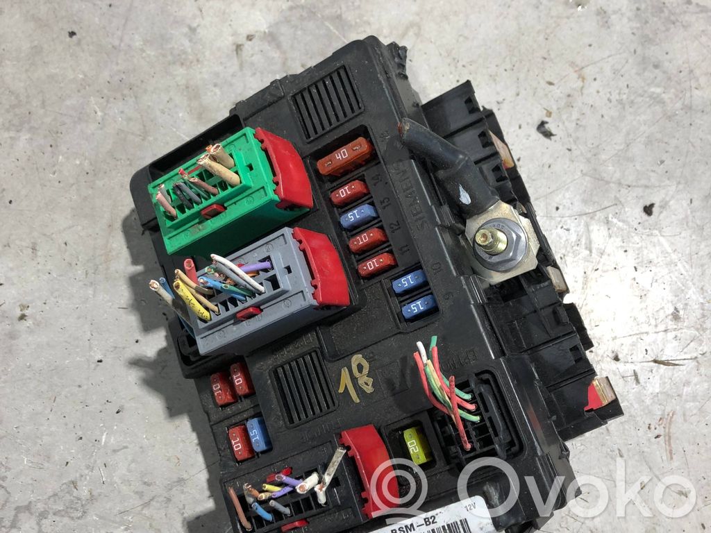 Peugeot 206 Fuse module 