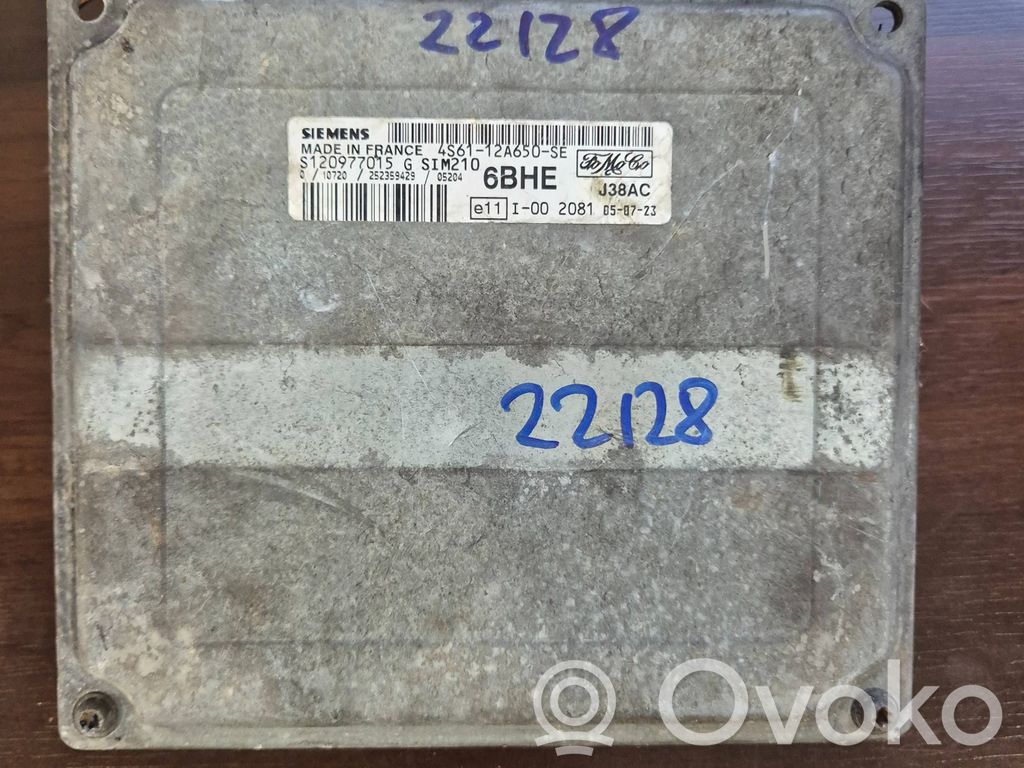 Ford Fiesta Engine control unit/module 