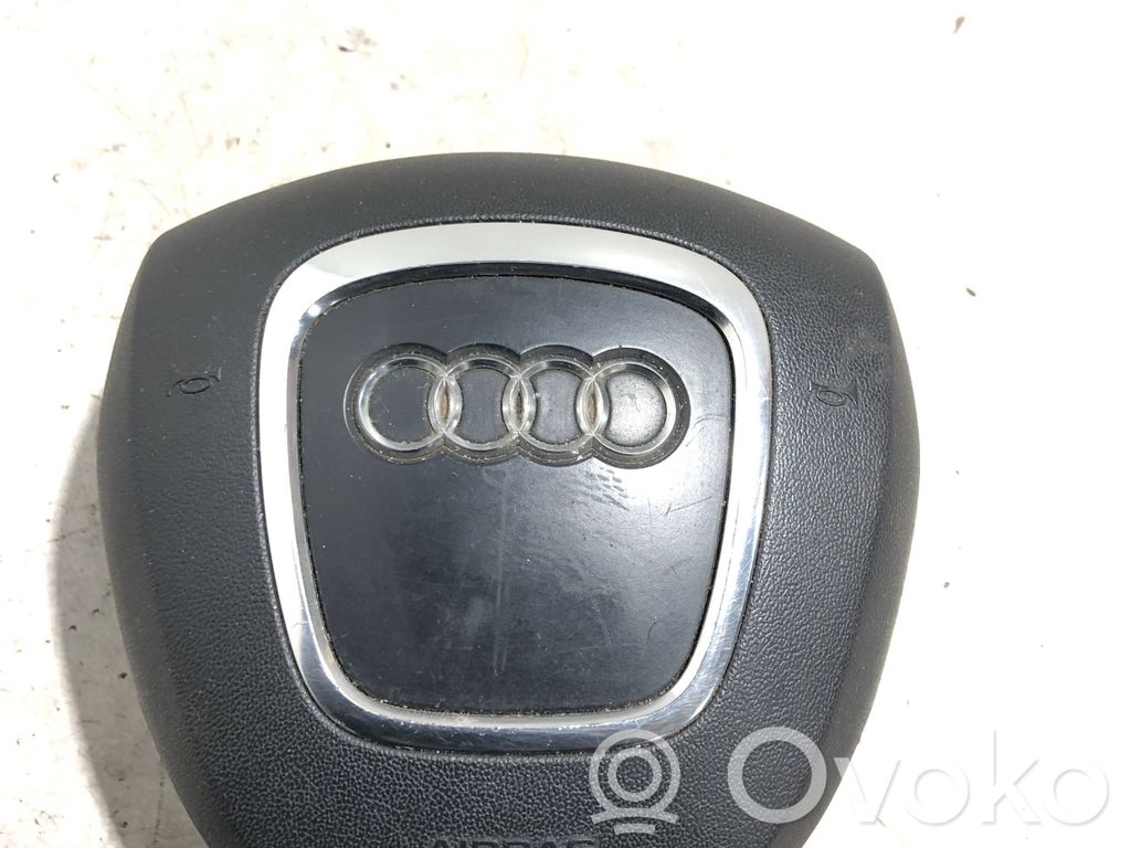 Audi A4 S4 B8 8K Vairo oro pagalvė 