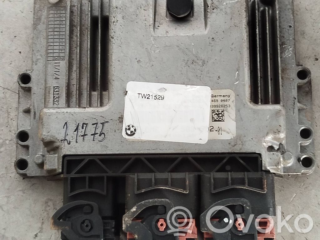 Engine control unit/module   7588502,0261S04456