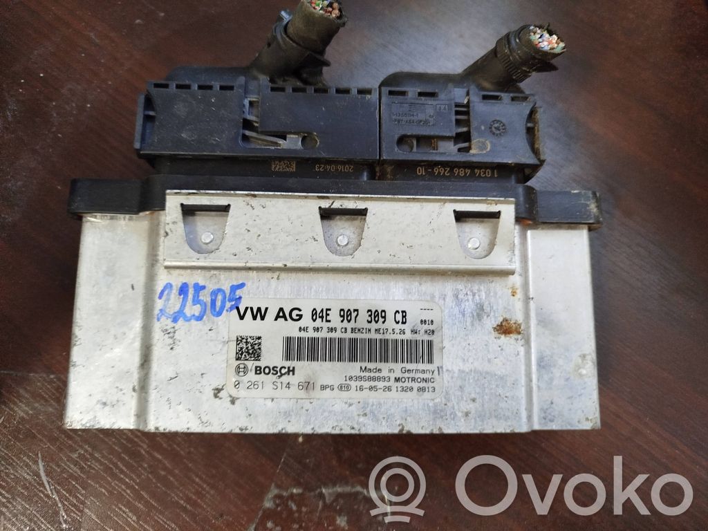 Volkswagen Golf VII Engine control unit/module 