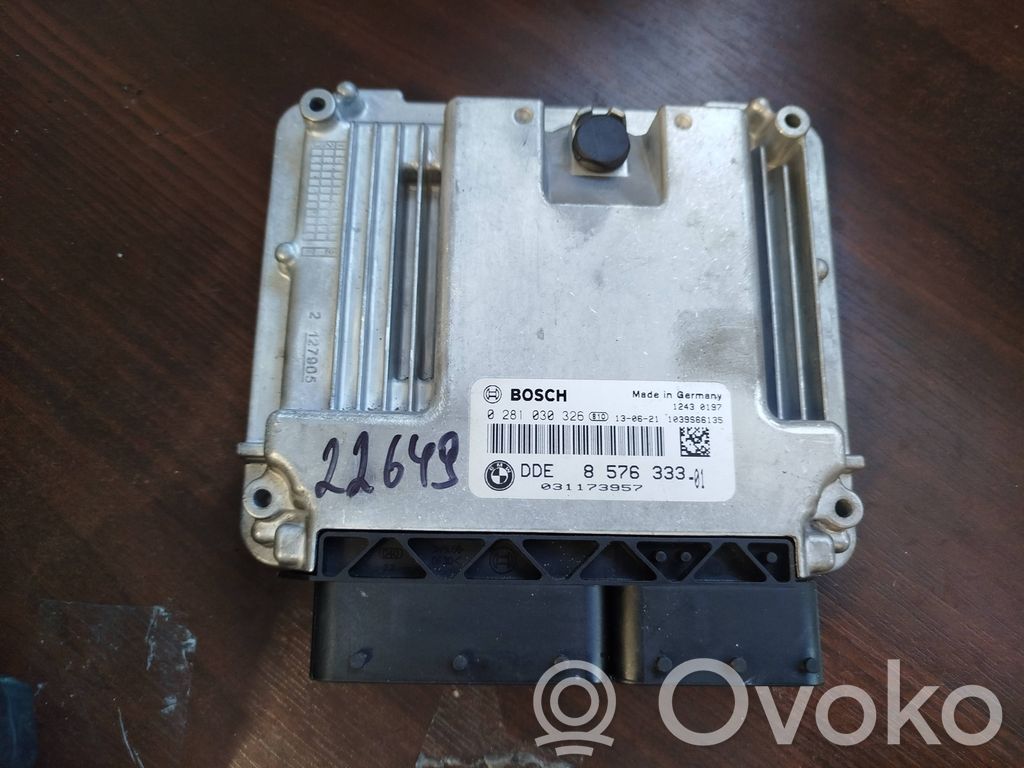 BMW 1 F20 F21 Engine control unit/module 