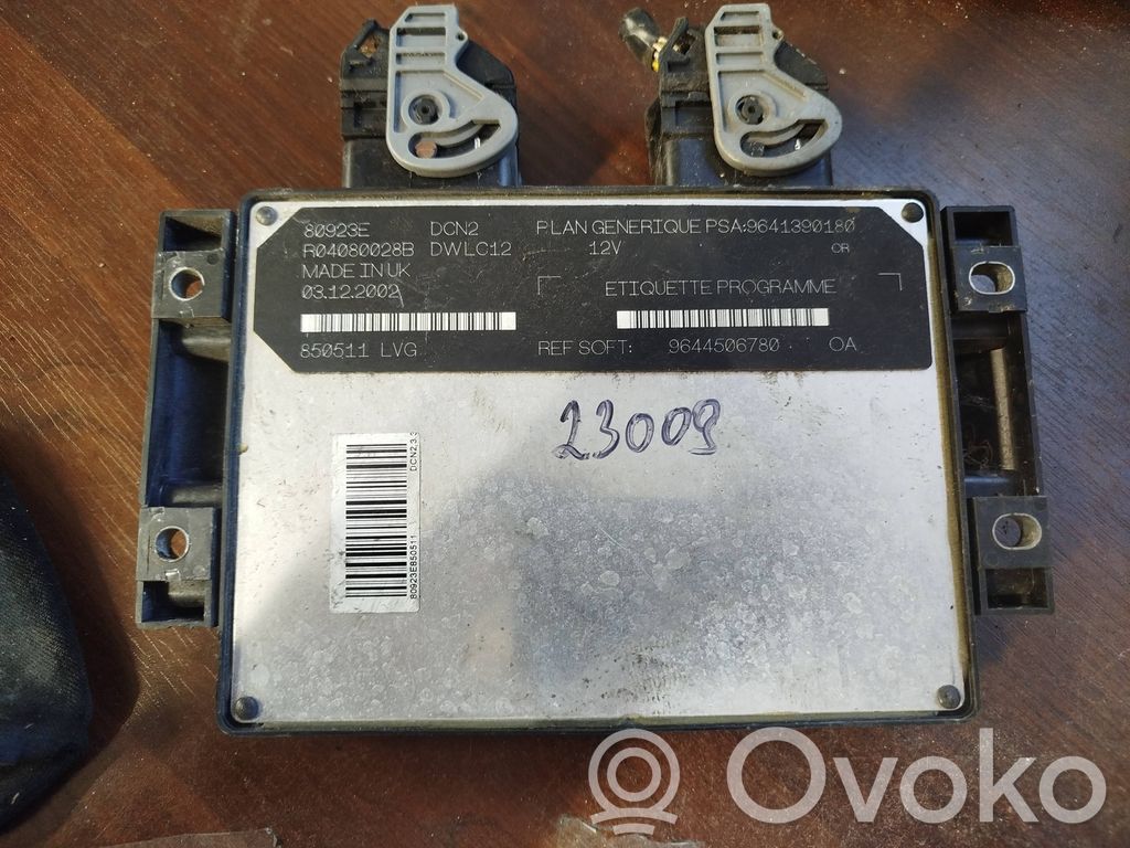 Peugeot 306 Moottorin ohjainlaite/moduuli 
