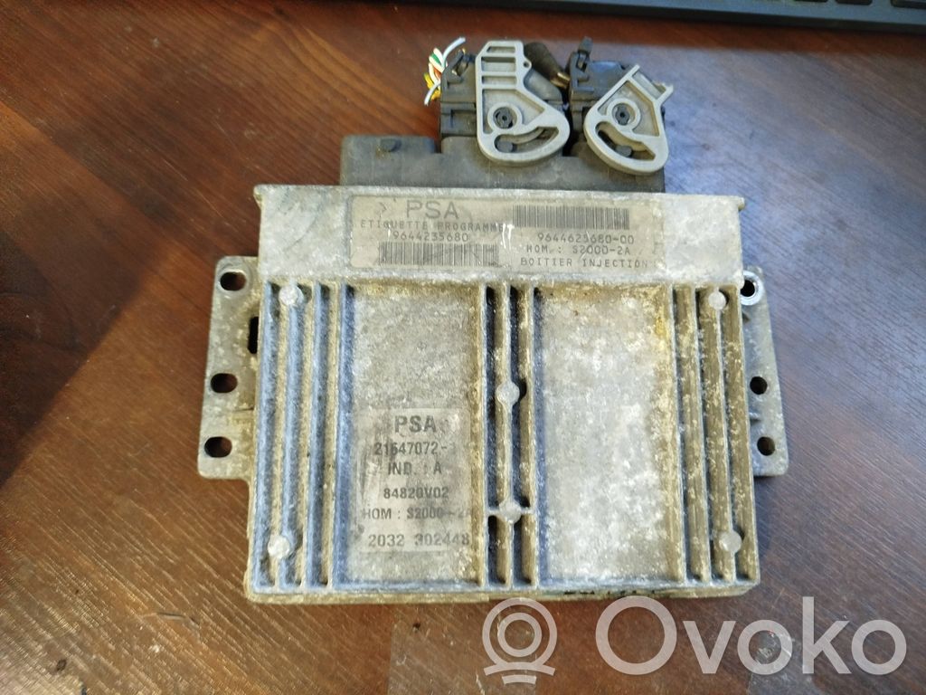 Peugeot 206 Engine control unit/module 
