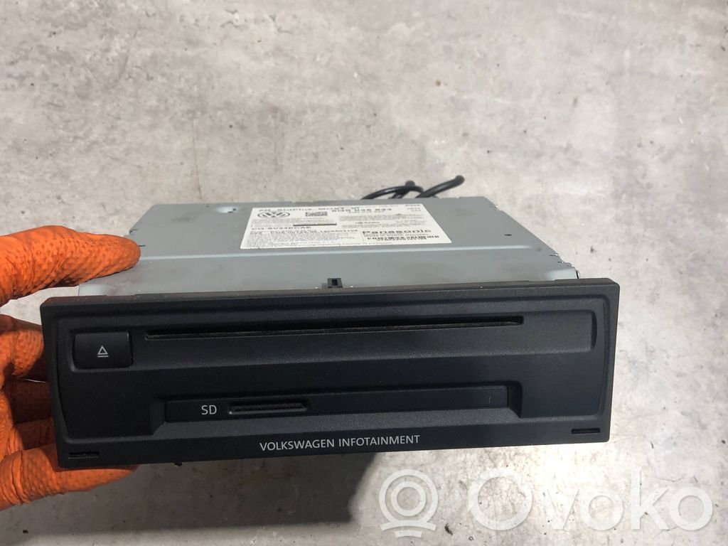 Volkswagen Golf VII Navigation unit CD/DVD player 