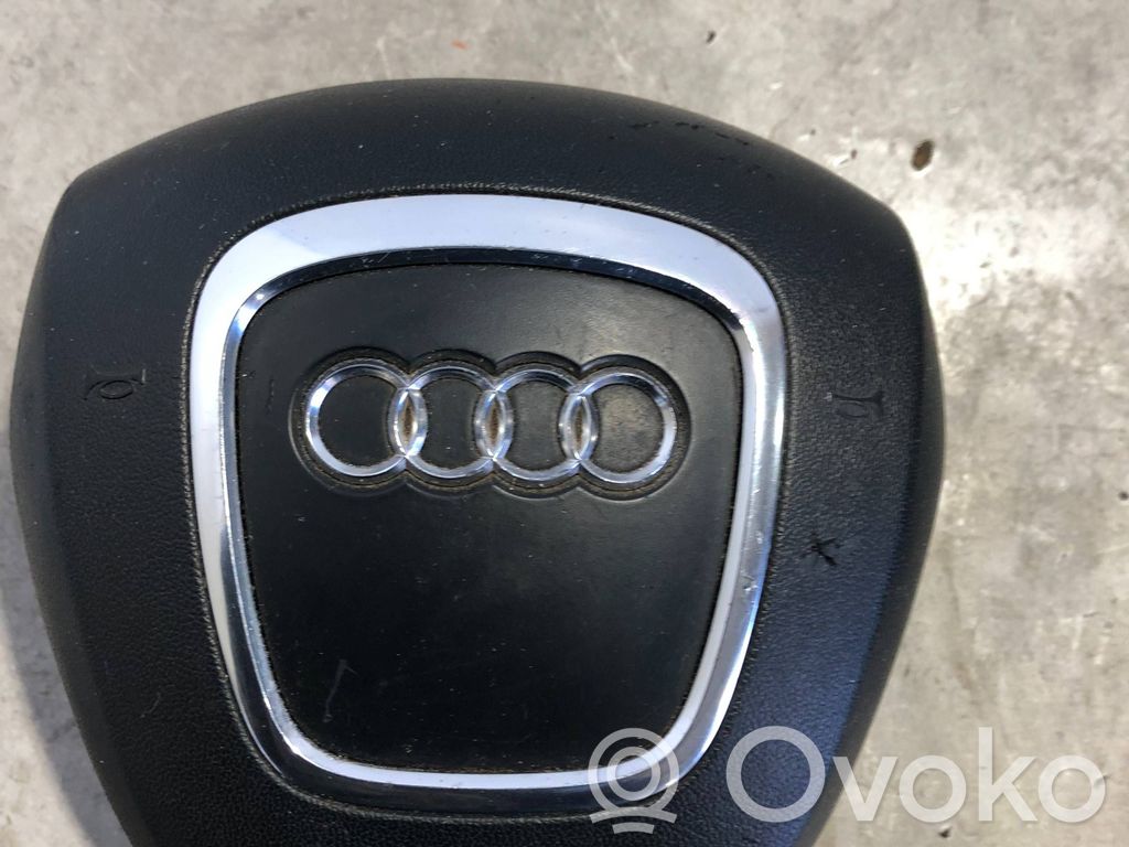 Audi A4 S4 B8 8K Vairo oro pagalvė 