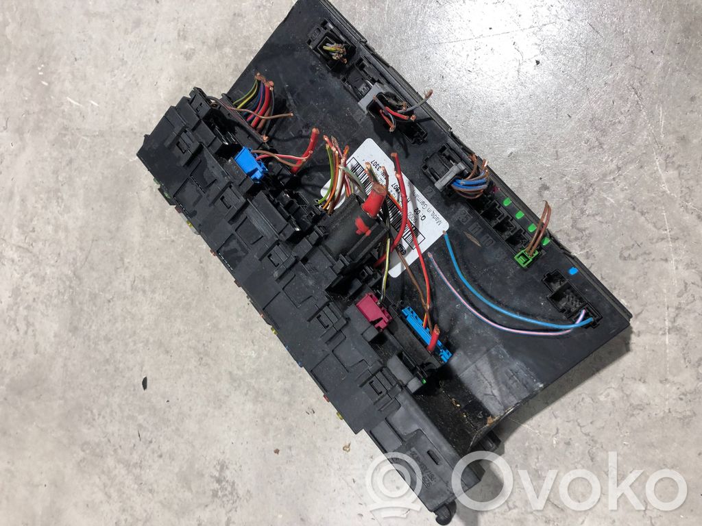 Mercedes-Benz E W211 Fuse module 