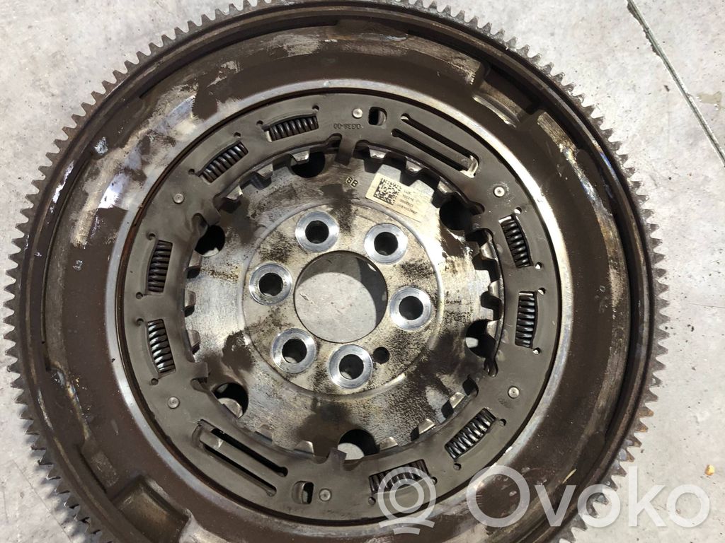 Volkswagen Polo V 6R Flywheel 