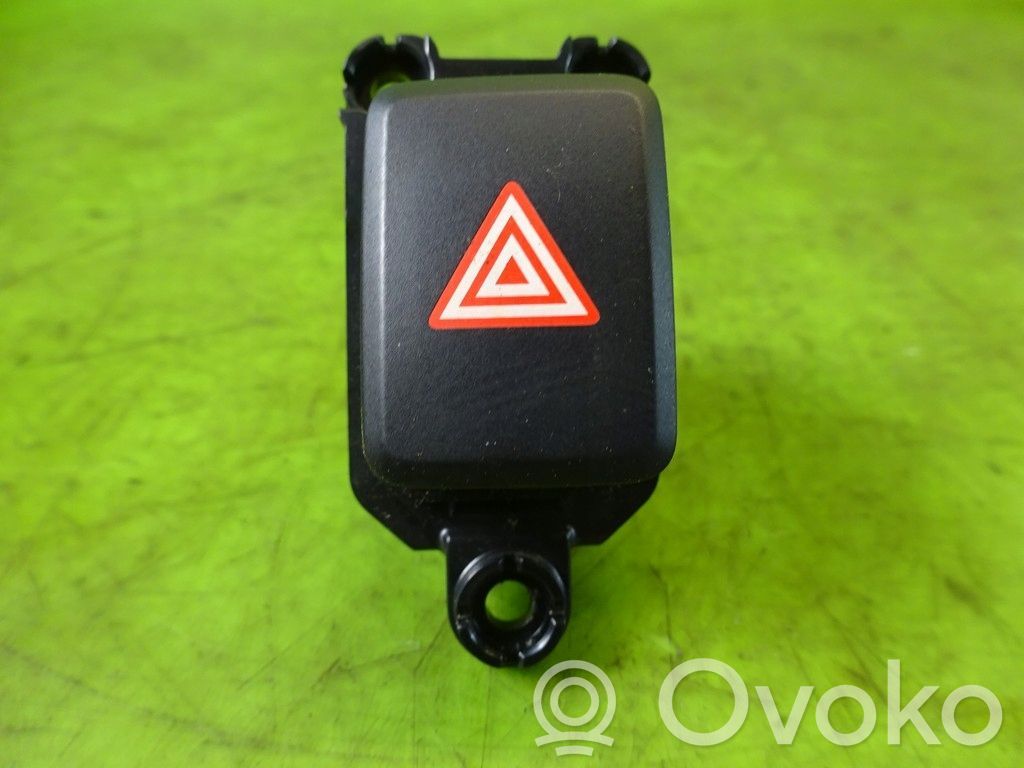 KIA Ceed Hazard light switch 