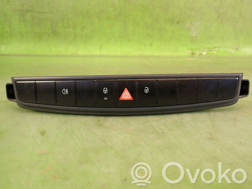 Smart ForFour I Hazard light switch 