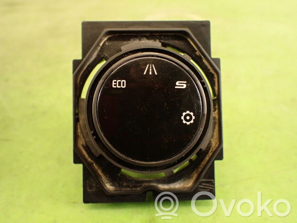 Differential lock switch   575927531D
