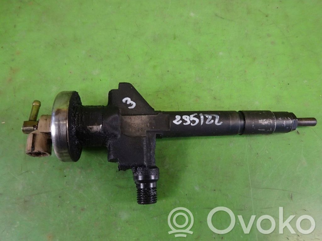 Inyector de combustible   041213H50