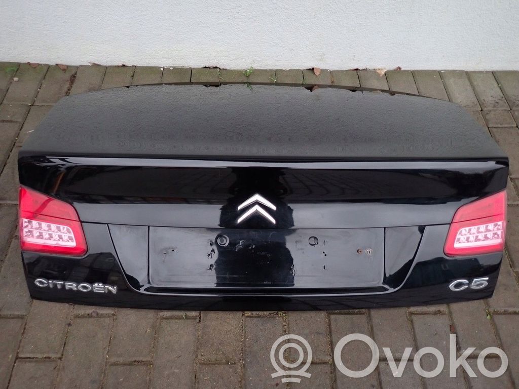 Tailgate/trunk/boot lid   KTVD