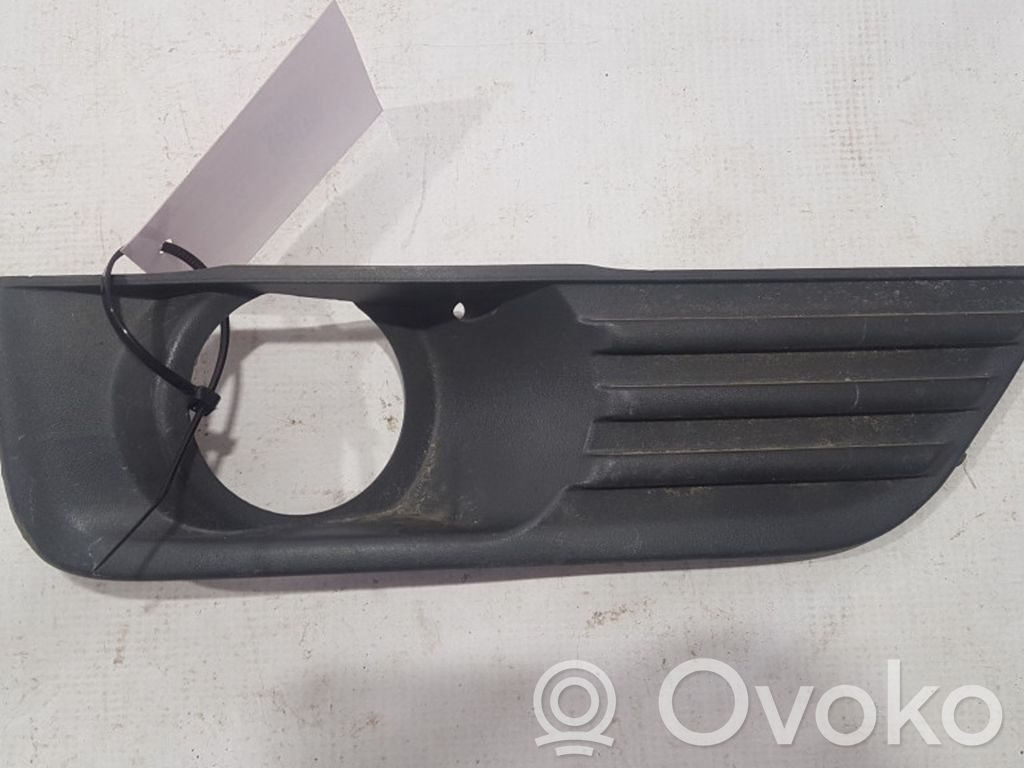 Ford Focus Front bumper lower grill 