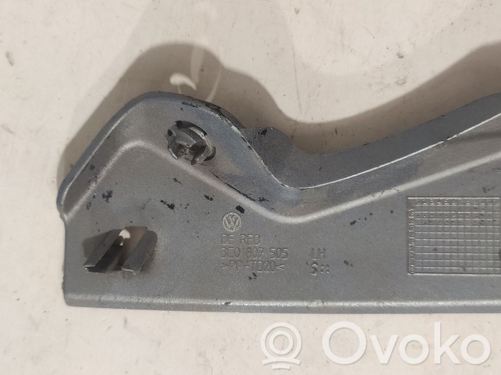 Volkswagen PASSAT B6 Front bumper mounting bracket 