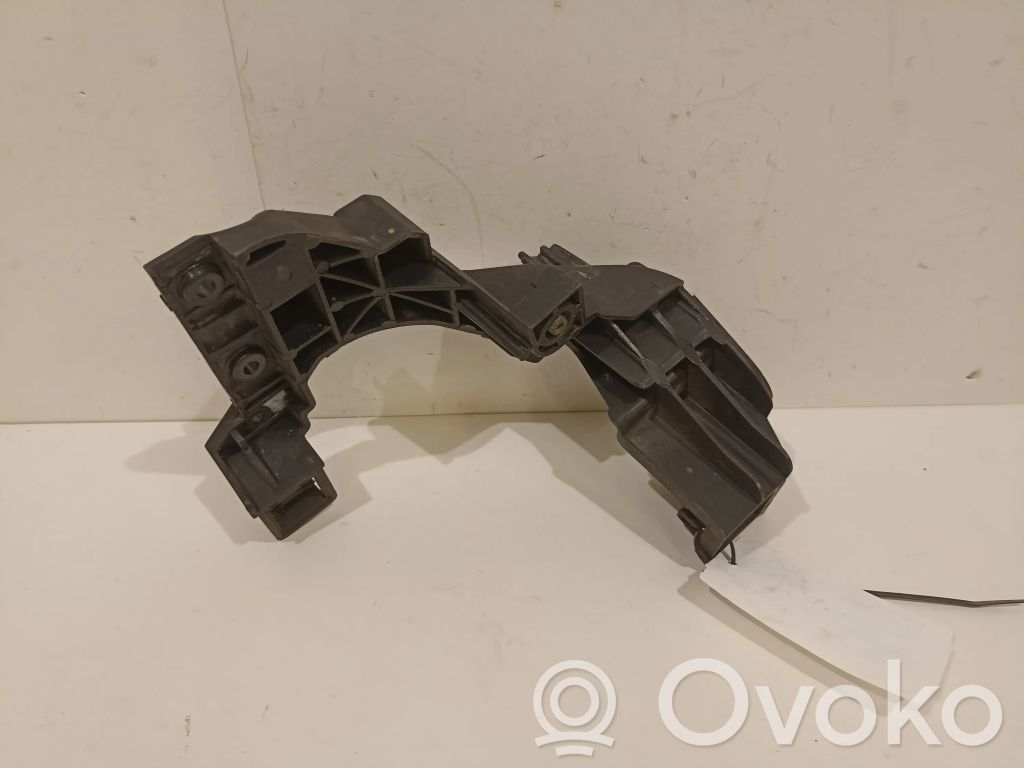 Halterung Scheinwerfer   ET013E