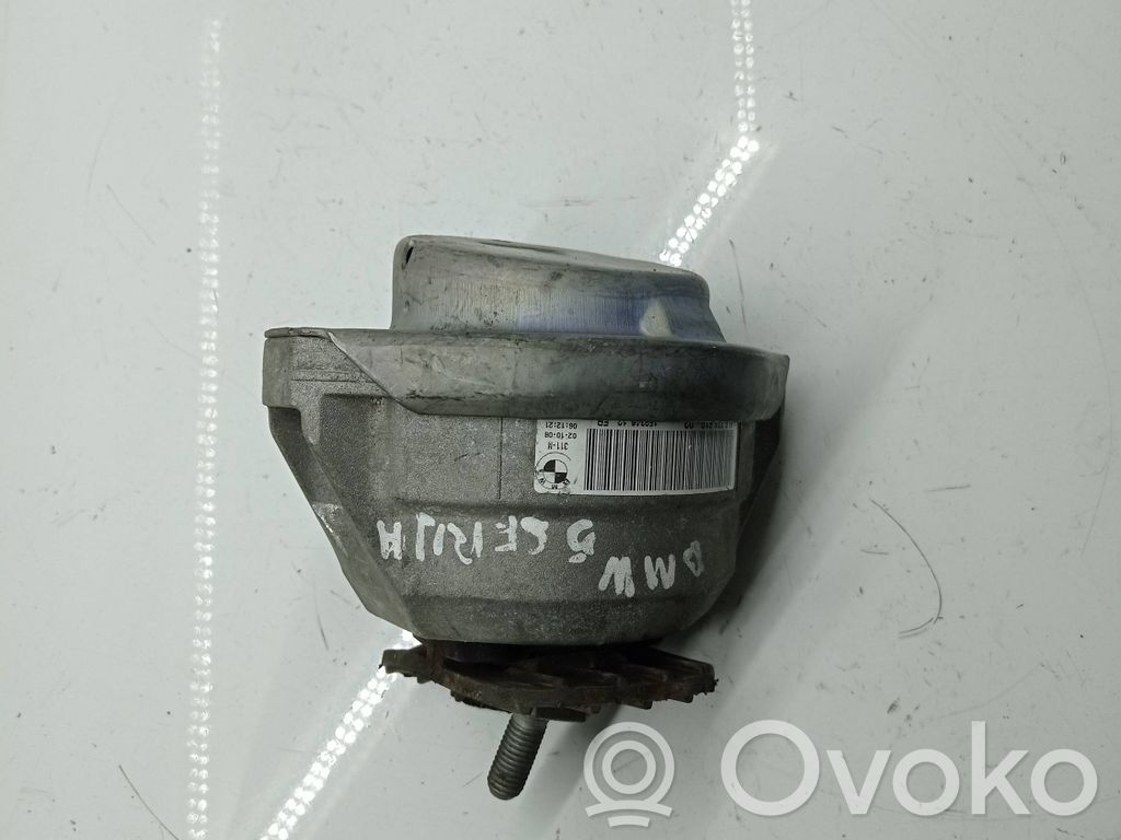 BMW 5 E60 E61 Engine mount bracket 
