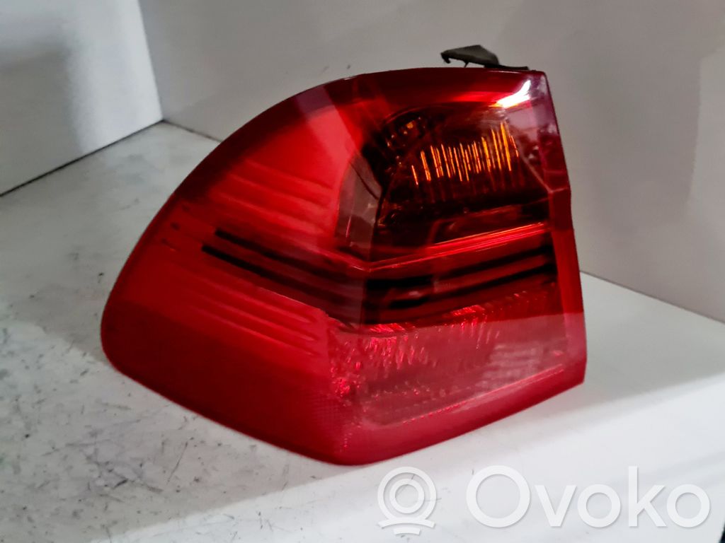 Rear/tail lights