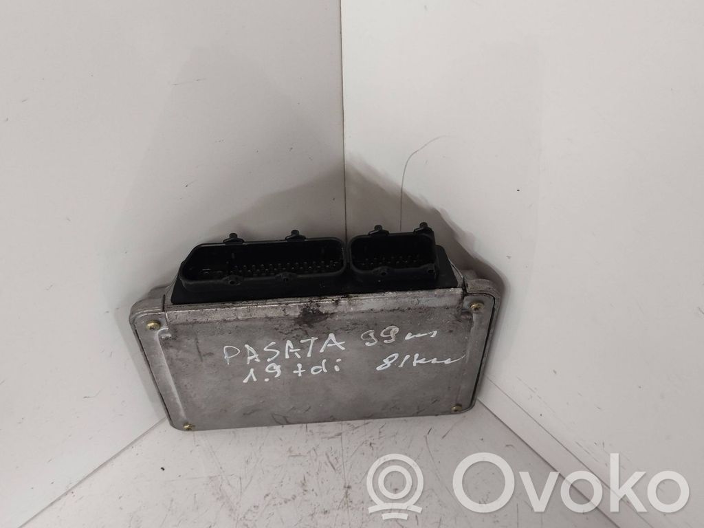 Volkswagen PASSAT B5 Engine control unit/module 