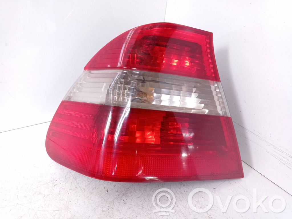 Rear/tail lights   6910531