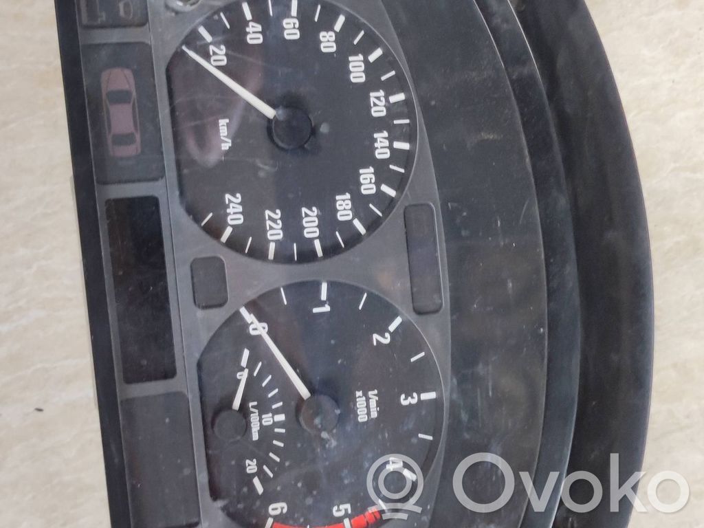 BMW 3 E46 Nopeusmittari (mittaristo) 